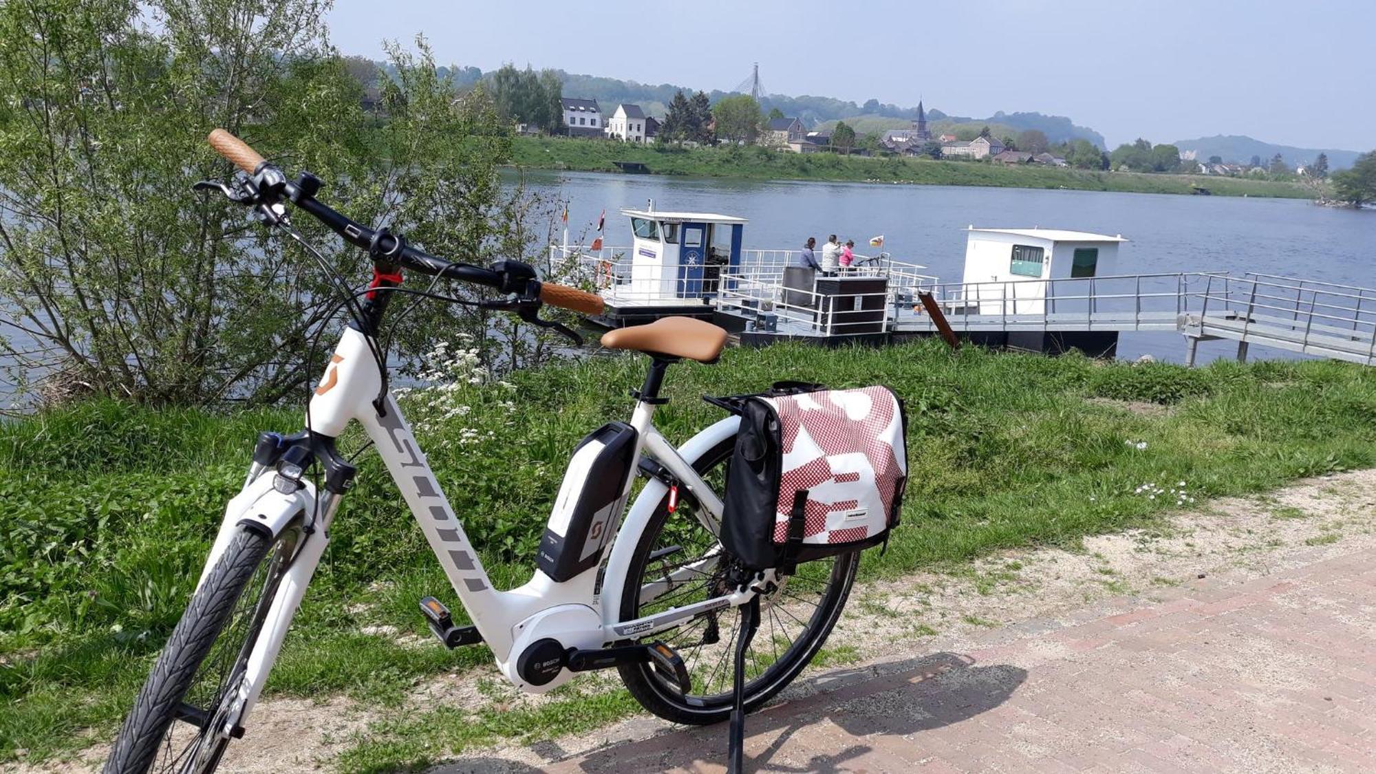 Vakantiewoning Stroenzo Римст Экстерьер фото